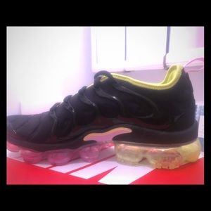 Nike vapormax!! Brand new!!!